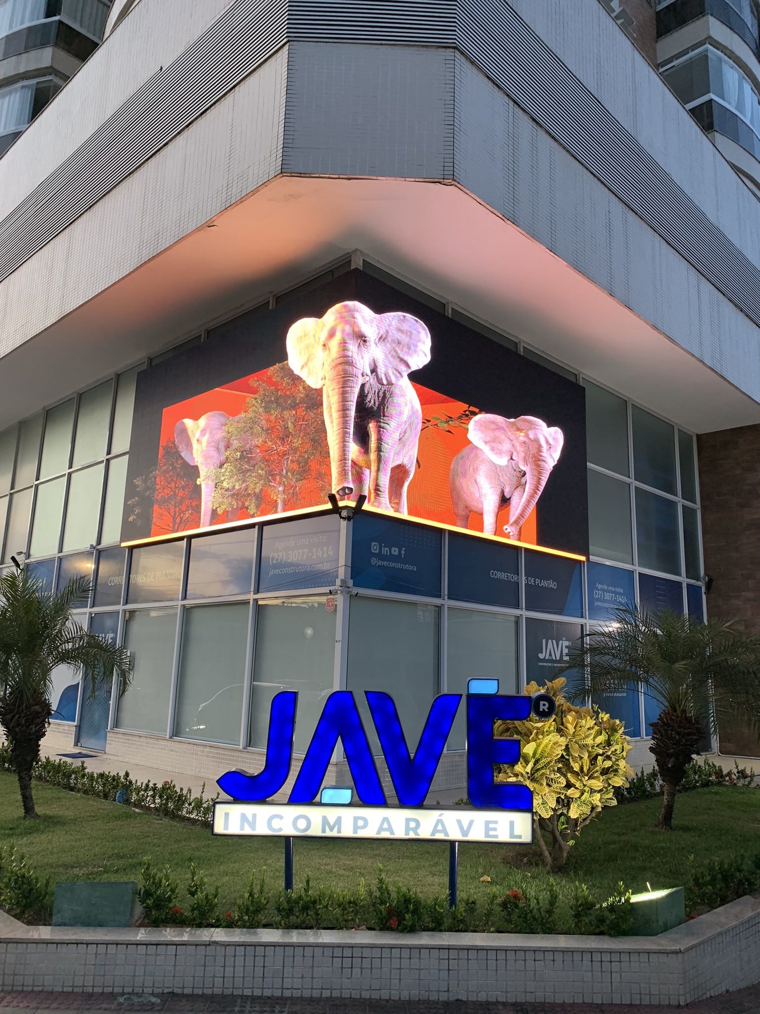 Merchandising — painel de LED 3